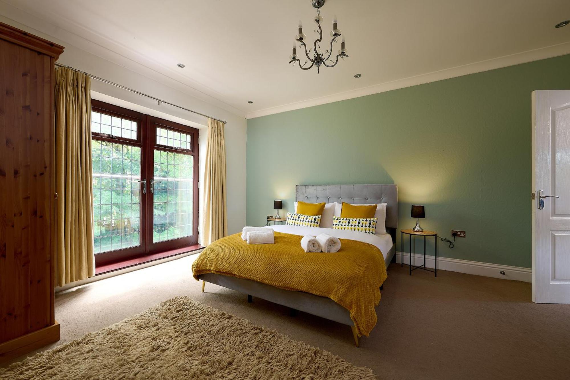 Spacious Home For Large Families And Contractors Wolverhampton Extérieur photo