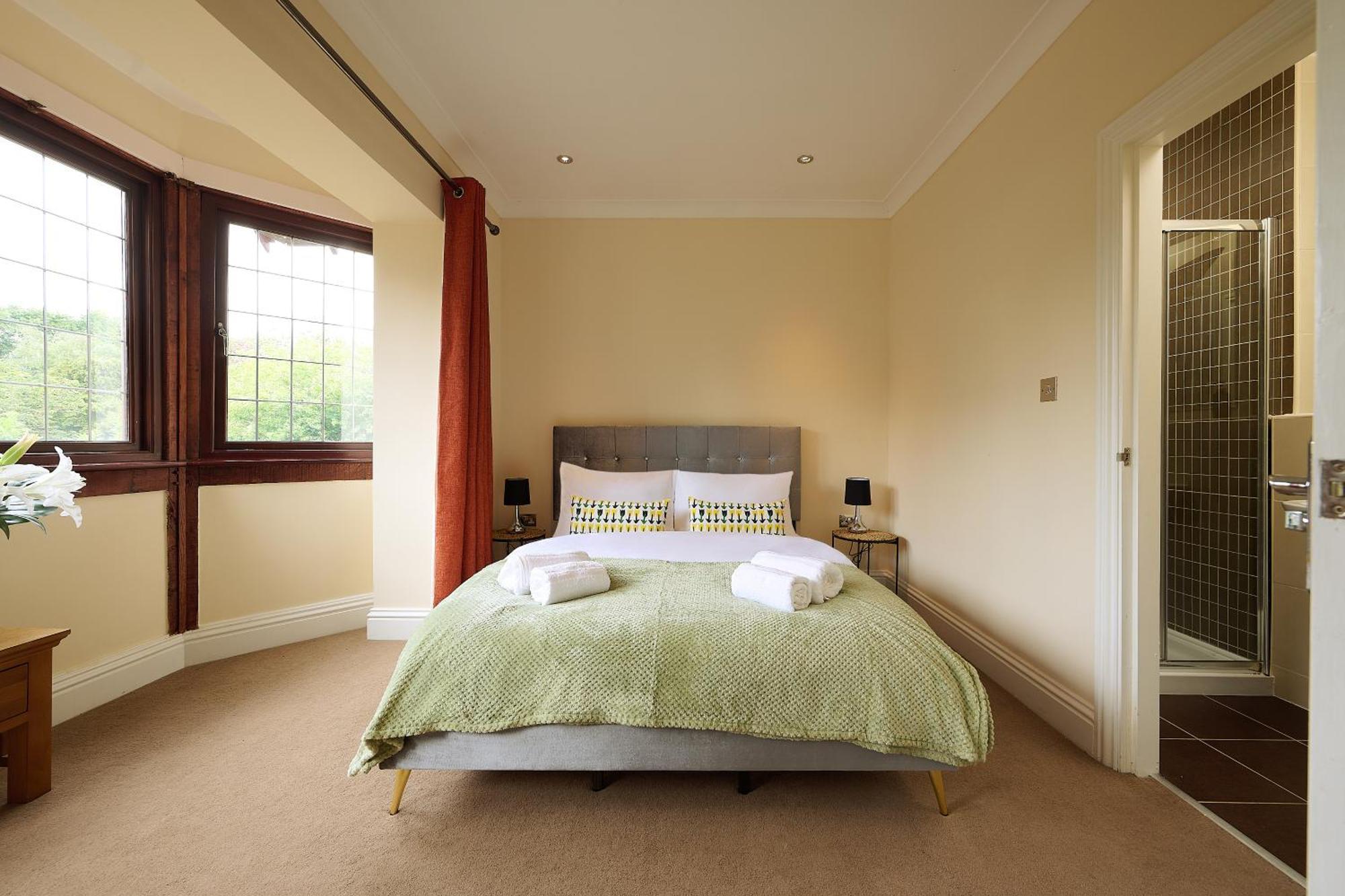 Spacious Home For Large Families And Contractors Wolverhampton Extérieur photo