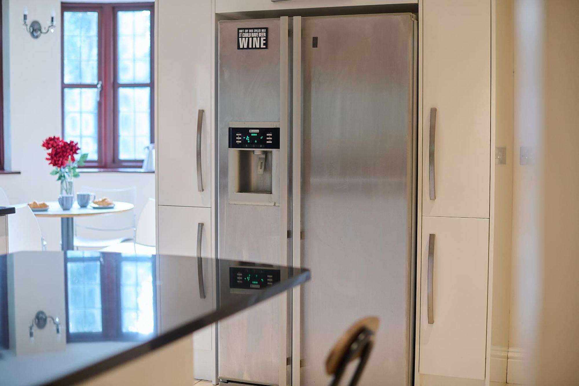 Spacious Home For Large Families And Contractors Wolverhampton Extérieur photo