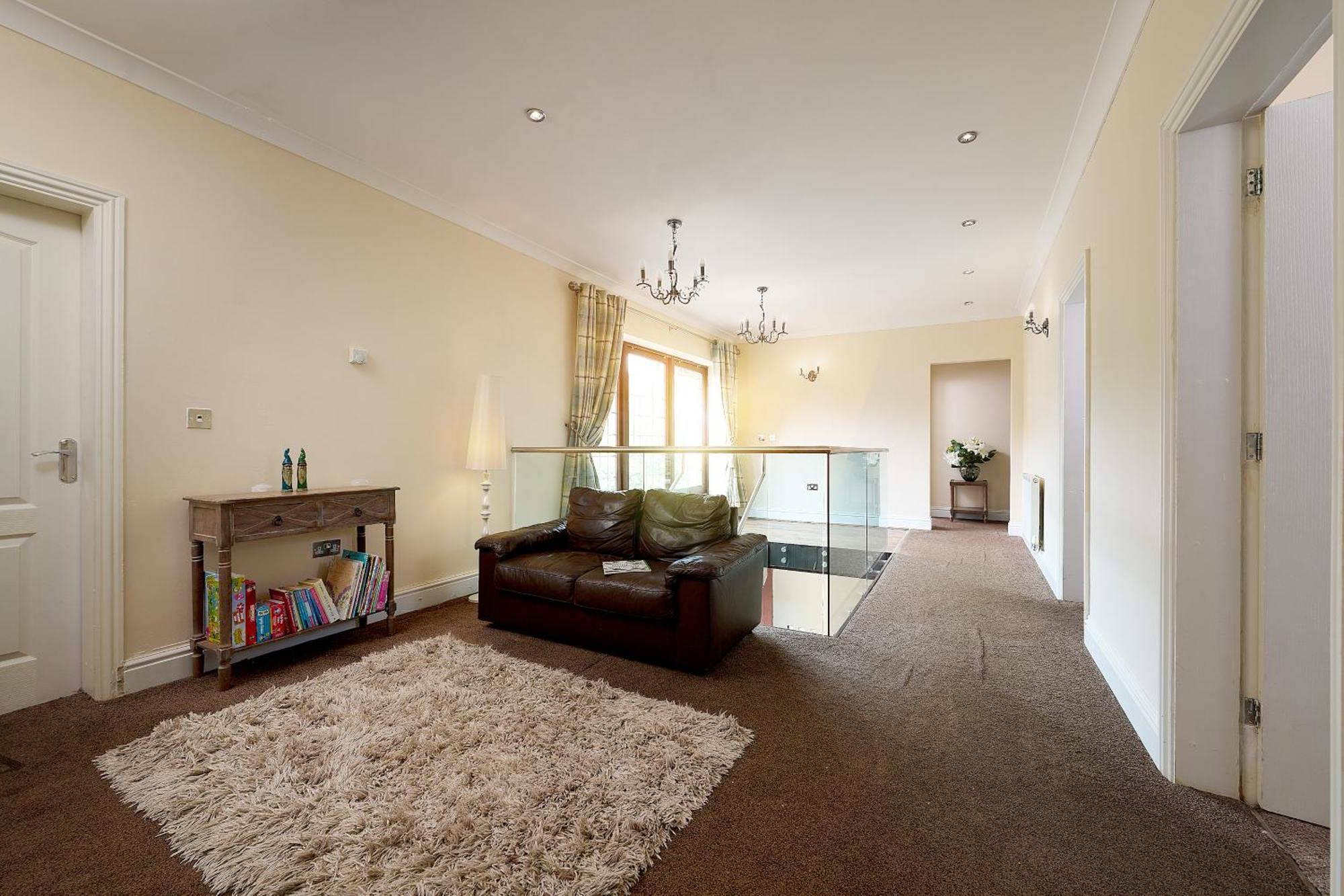 Spacious Home For Large Families And Contractors Wolverhampton Extérieur photo