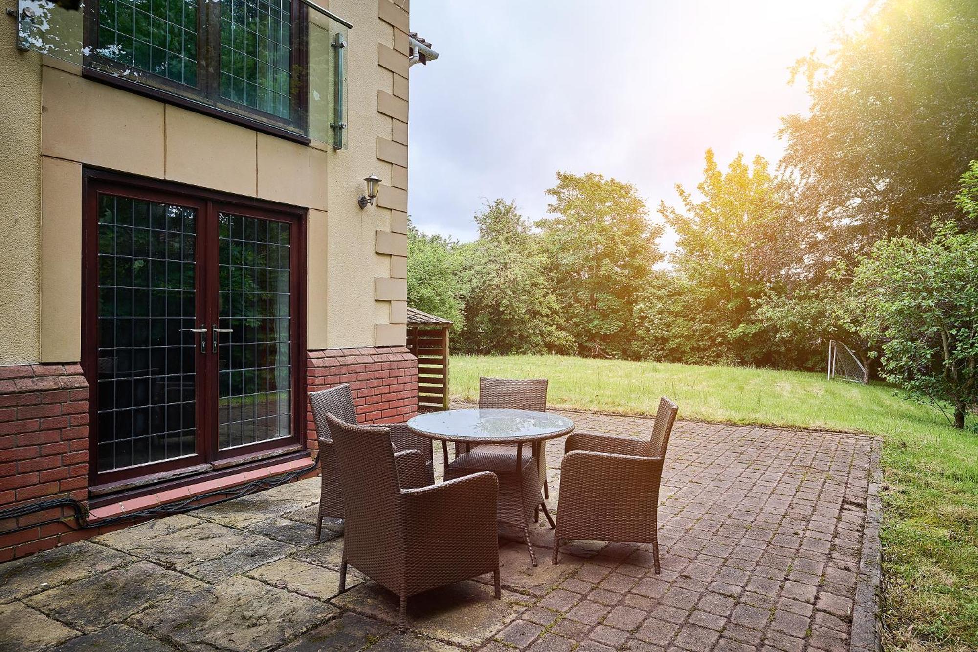Spacious Home For Large Families And Contractors Wolverhampton Extérieur photo