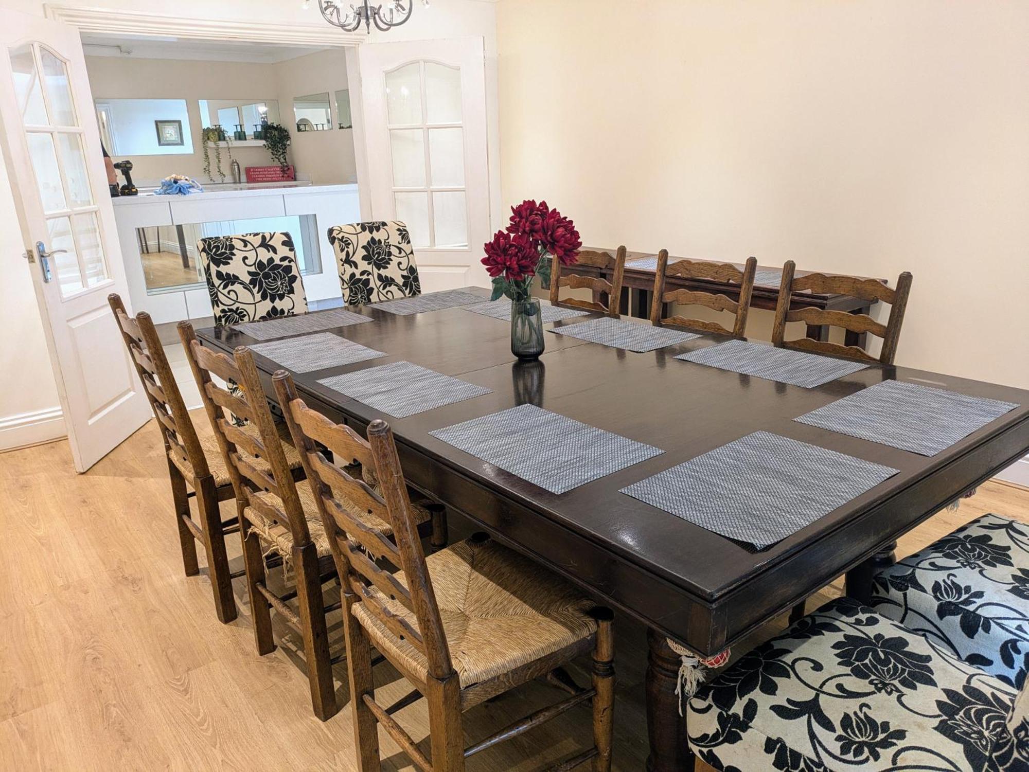Spacious Home For Large Families And Contractors Wolverhampton Extérieur photo